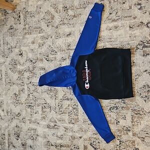 Boys Champion Hoodie size 5/6